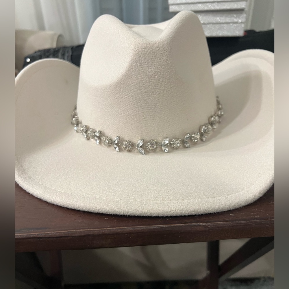 NWT - Altar’d State cream colored cowboy hat with rhinestones